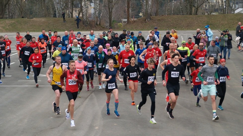 Featured image for “Zehn Podestplätze beim Straßenlauf in Treuen”